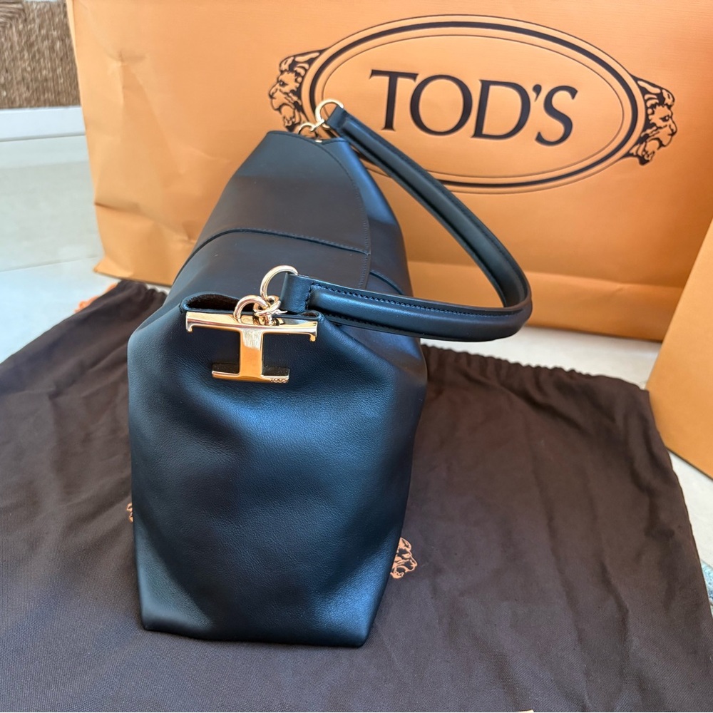 TOD'S Black Leather T Case Shoulder Bag - Picture 4 of 5
